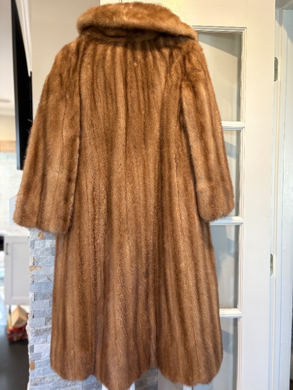 Vintage Full-Length Mink Fur Coat – Caramel Brown
